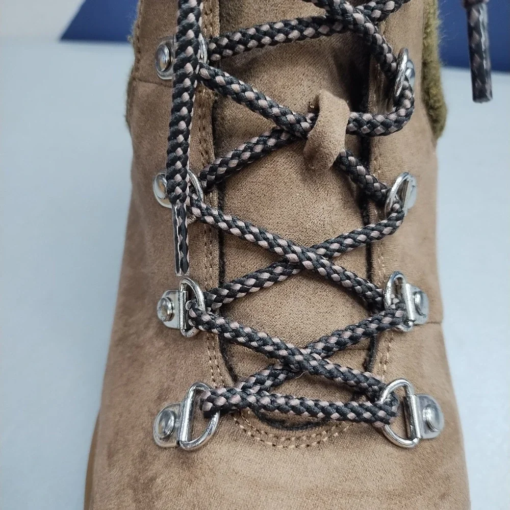 Torrid Knit Hiker Boots Womens US 8W Multi Upper Fabric Round Toe Lace Up EUC